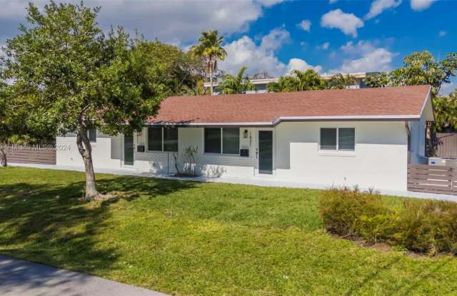 1411 NE 30th Ct - 1411 Northeast 30th Court, Oakland Park, FL 33334