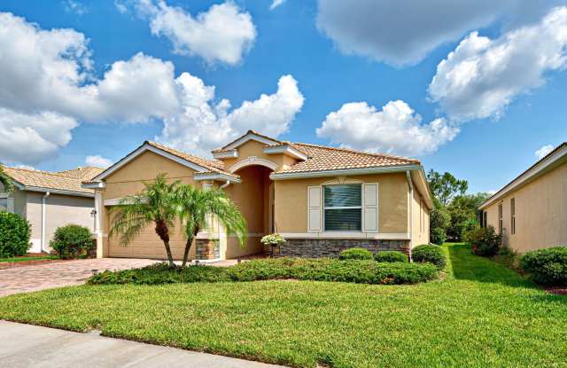 Photo of Stoneybrook at Venice; 4bd/2ba home