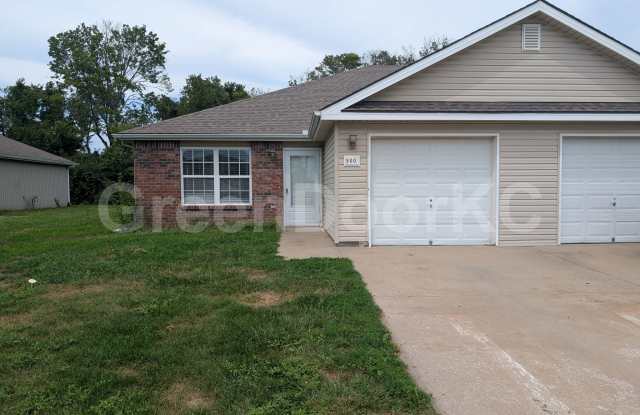900 Fall Meadow Lane