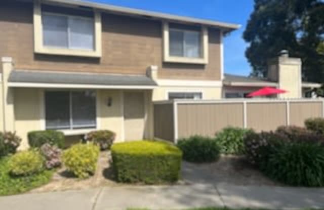 1833 Cherokee Dr Unit 2 - 1833 Cherokee Drive, Salinas, CA 93906