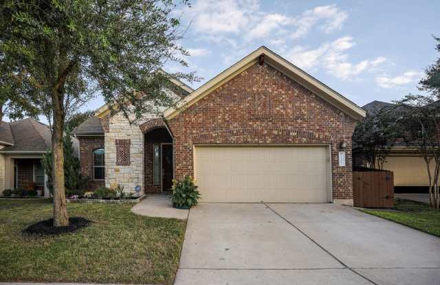 Beautiful, very well maintained home in the Lake Creek Park community! photos photos