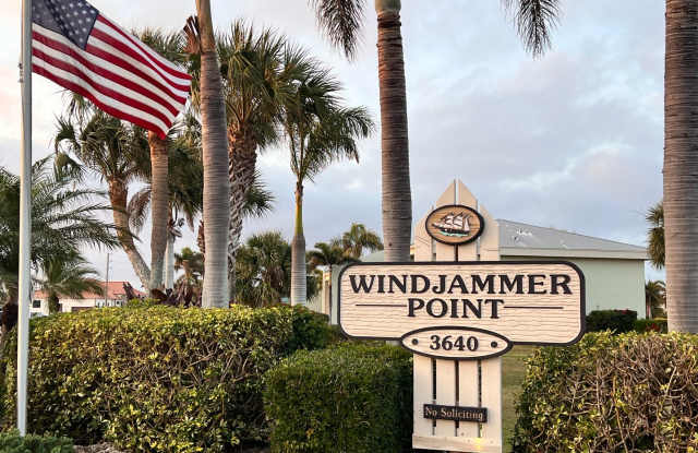 Gorgeous Punta Gorda Waterfront Condo