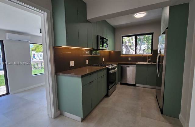 424 Northeast 63rd Street