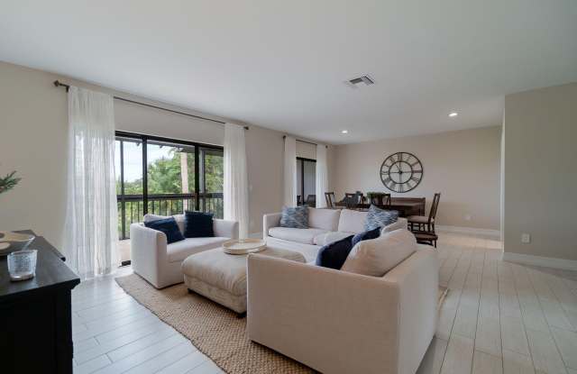 11355 Pond View Drive