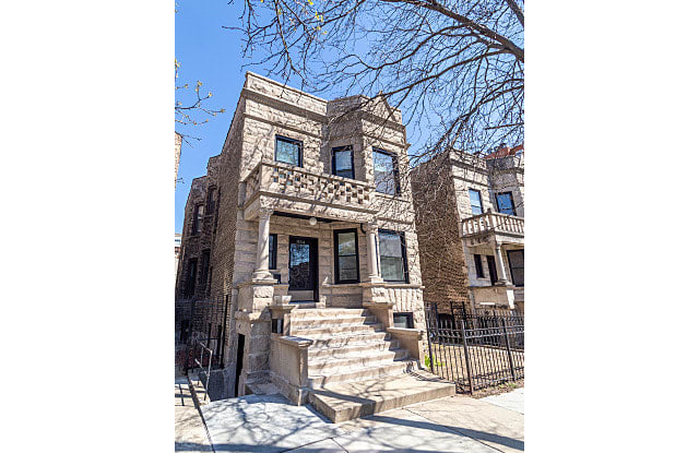 834 West Waveland Avenue - 1 - 834 W Waveland Ave, Chicago, IL 60613