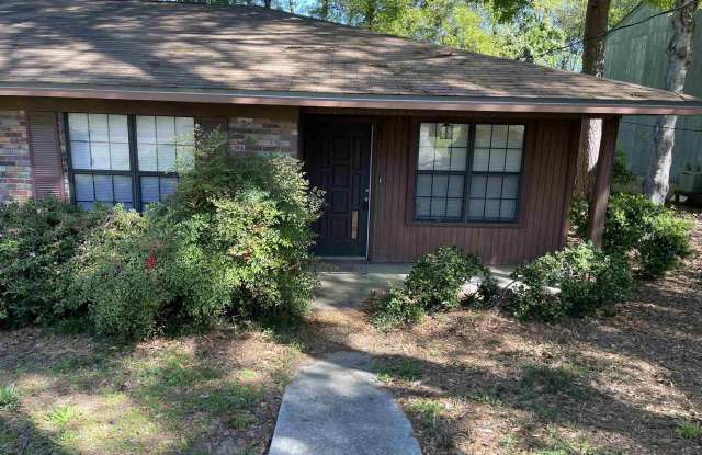 2132 CORINNE Street - 2132 Corinne Street, Tallahassee, FL 32308