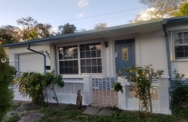 6291 SW 8th St - 6291 Southwest 8th Street, North Lauderdale, FL 33068