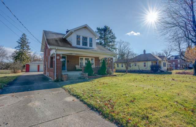 568 Maplewood Avenue