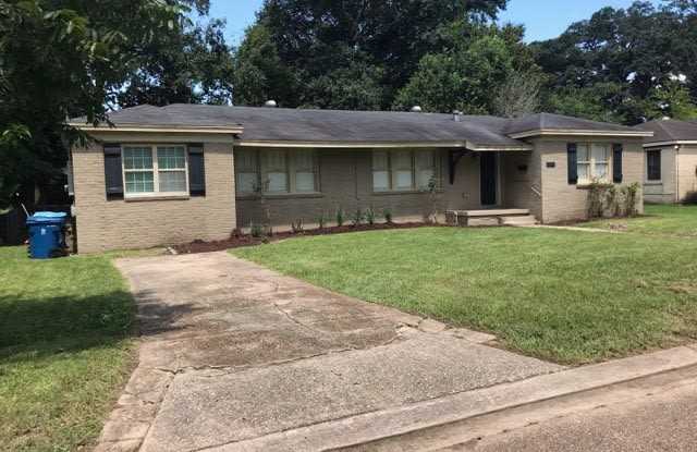 902 Oaklawn Ave - 902 Oaklawn Avenue, Lafayette, LA 70506