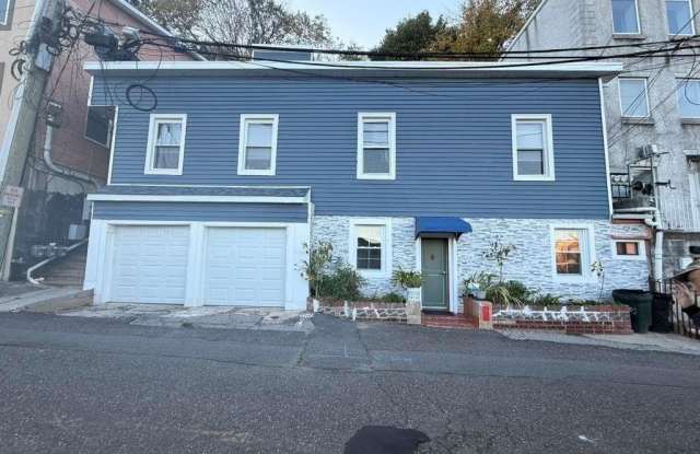 Photo of 9005 RIVERSIDE PL