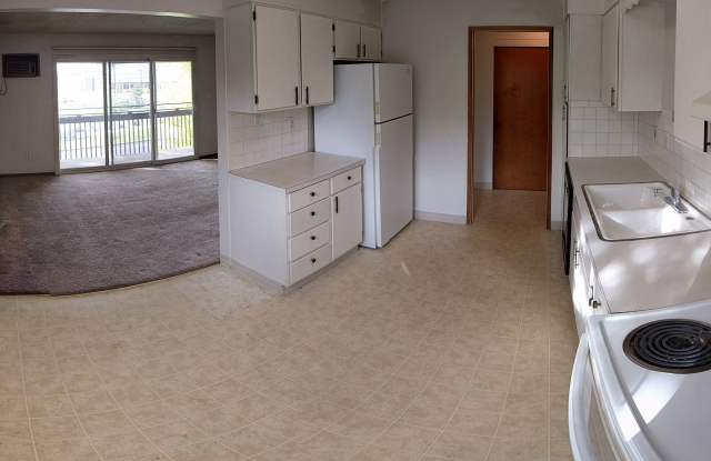 3141 E 37th AveApt #706