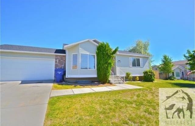 5470 Sunfalls Court - 5470 W Sunfalls Ct, Kearns, UT 84118