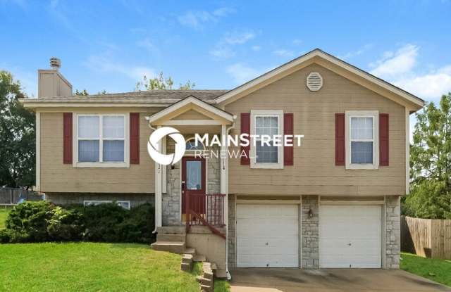 3022 Southwest Shadow Brook Drive