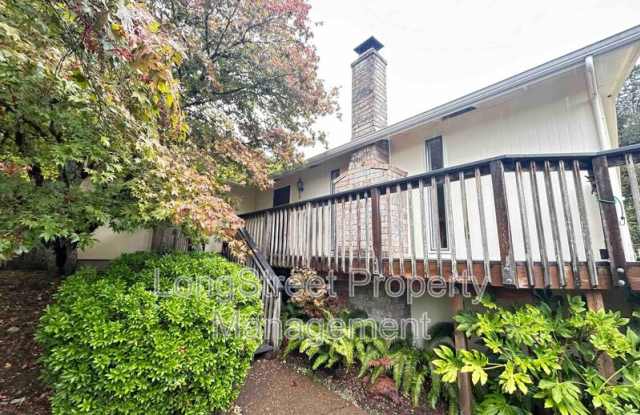 3572 NW Satinwood St