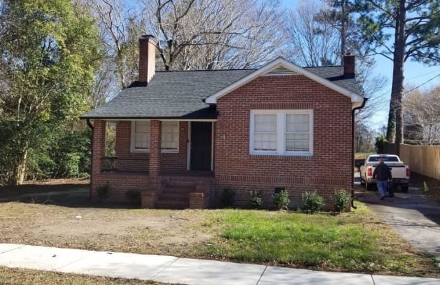 504 N Arendell Avenue - 504 North Arendell Avenue, Zebulon, NC 27597