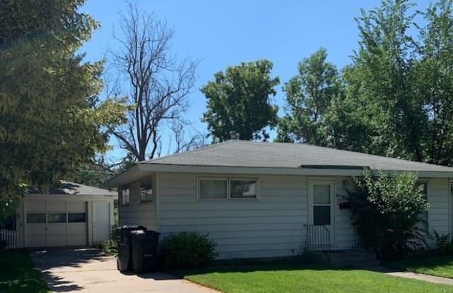 2412 16th Ave - 2412 16th Avenue, Greeley, CO 80631