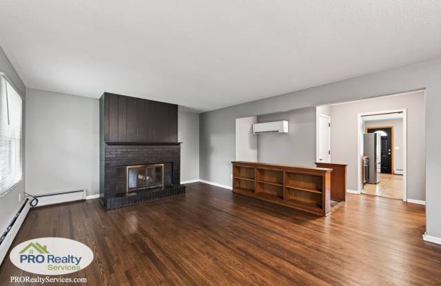 4 Bedroom House **Half off 1 Month's Rent with a September 2026 Move In**