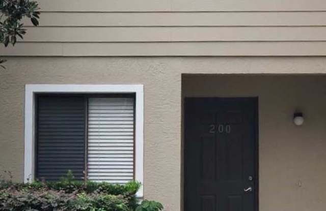 200 Sandlewood Trail #4