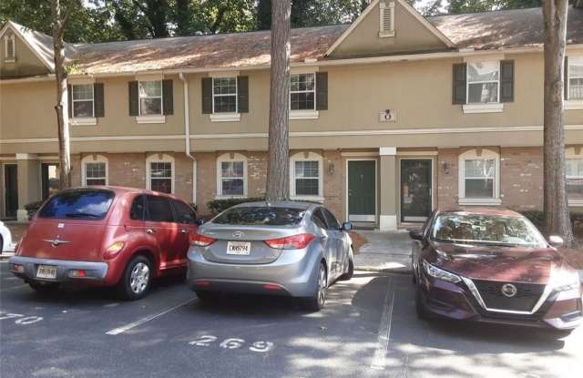 Photo of 6900 Roswell Road