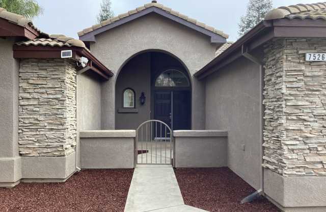 7526 N. Ellendale Avenue