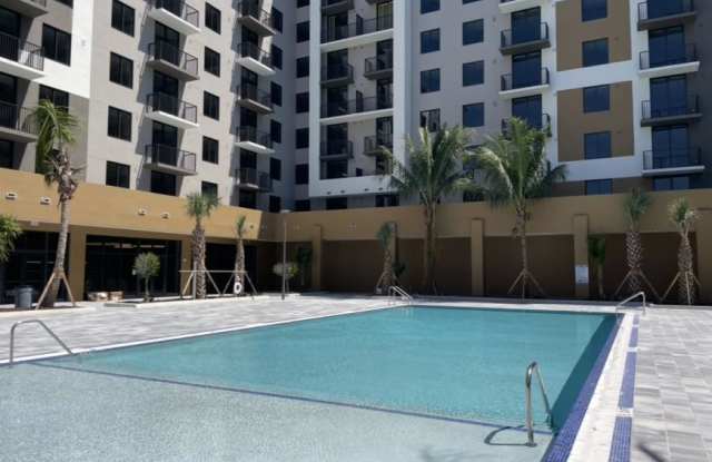 Photo of 976 E 24TH St.