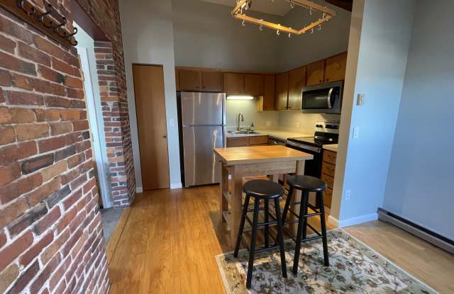 269 Commercial Street