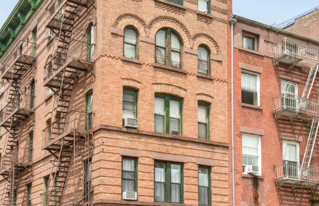 2 Bethune Street - 2 Bethune St, New York City, NY 10014