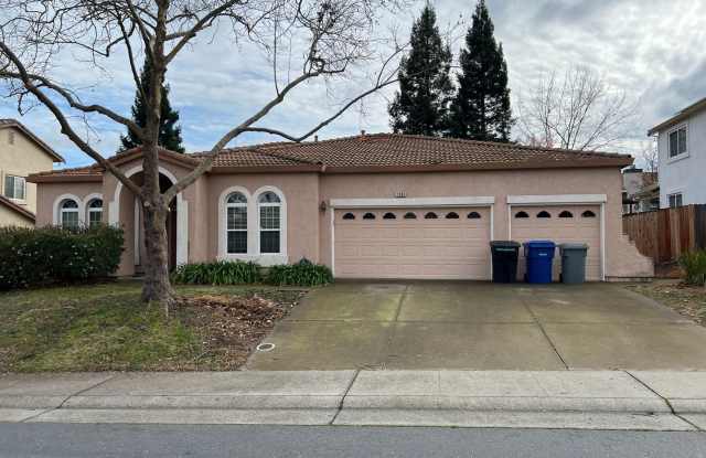 Charming Home Located in the Heart of Folsom