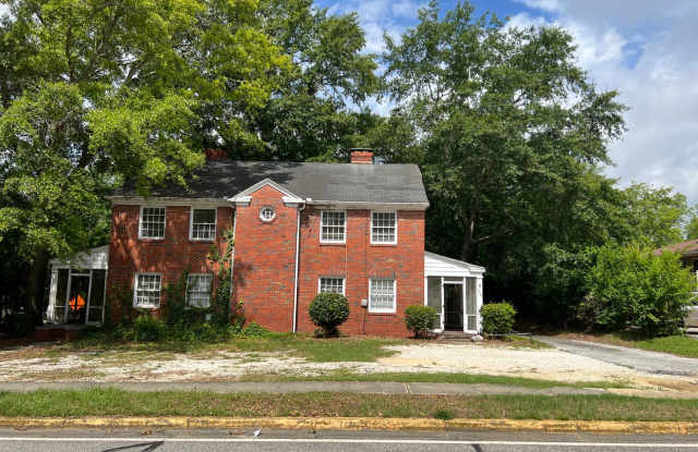 Two bed duplex corner of Armstrong and Samford