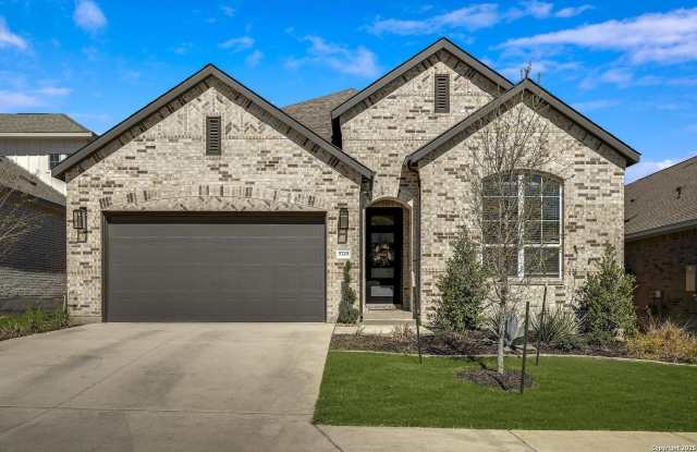 Photo of 5725 Huron Dr