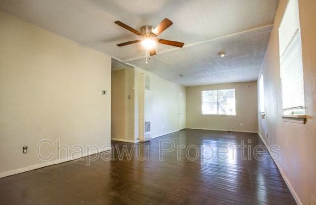 512 S Monumental Street