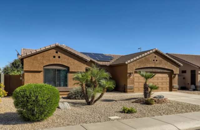 17407 N Larkspur Ln