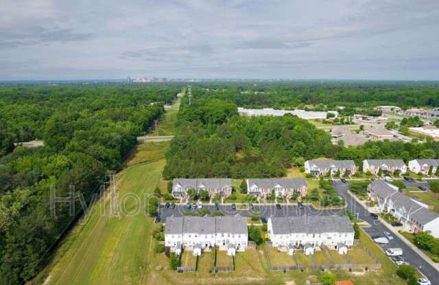 907 Dominion Townes Ct