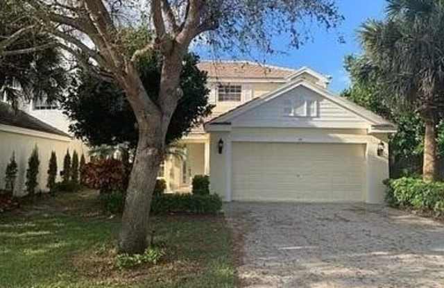 175 Berenger Walk