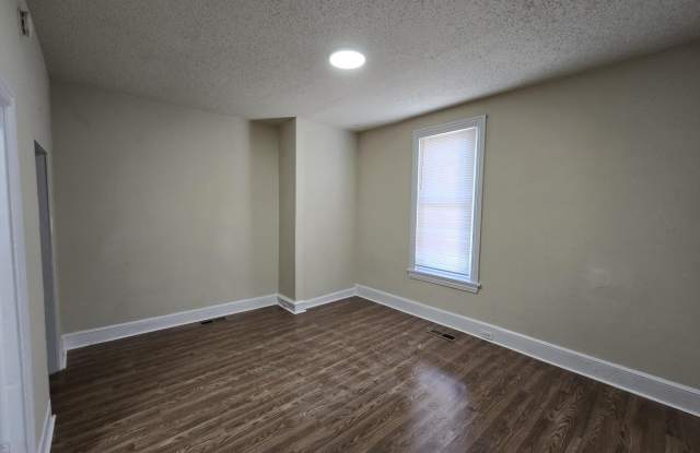 Photo of 6411 OLD YORK ROAD