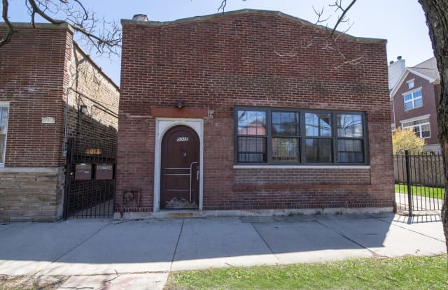 5011 N Ravenswood Avenue #REAR - 5011 N Ravenswood Ave, Chicago, IL 60640