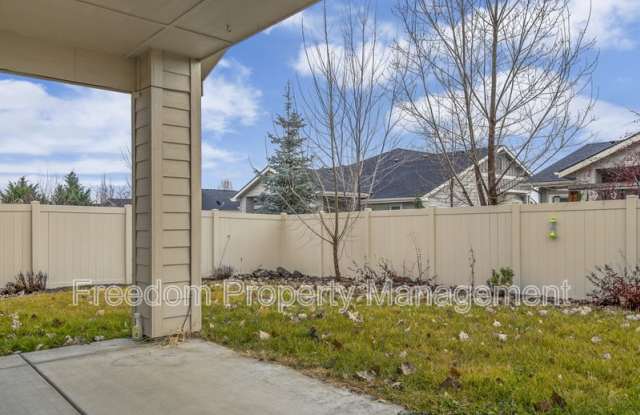 5877 West Cavendale Drive