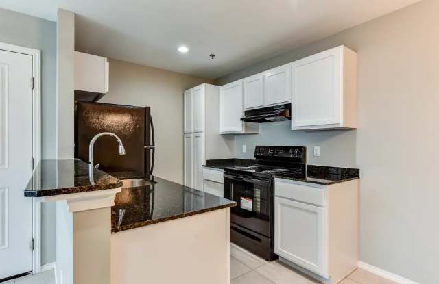 1205 N Mile 1 E - 408