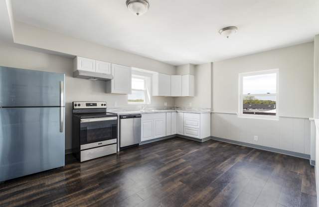 3143 Mahoning Avenue A