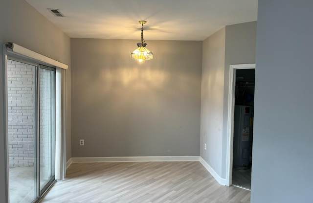 Photo of 615 3RD Street NE unit: 3