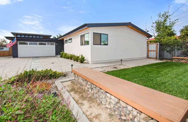 Long Term Unfurnished Corner Lot Home in Imperial Beach!