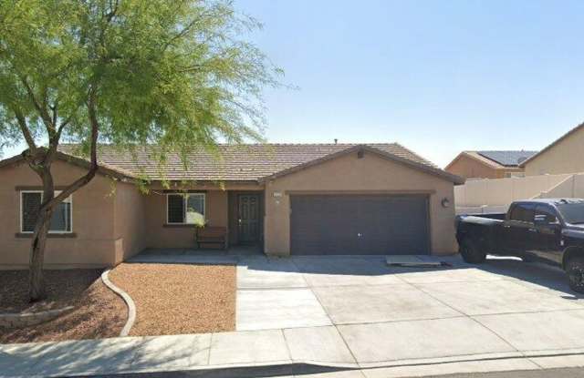 Spacious 4 Bedroom, 2 Bath home with Modern Comforts