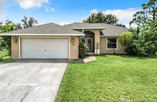 1726 Trafalgar Parkway