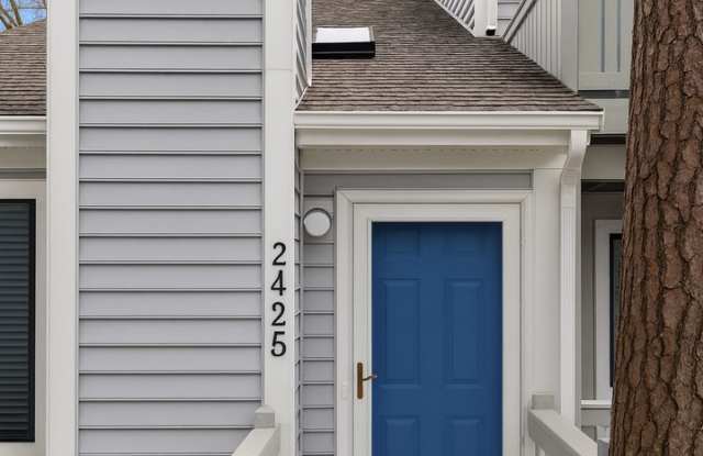 Photo of Stylish  Spacious 3-Bed Home! "ASK ABOUT OUR ZERO DEPOSIT"