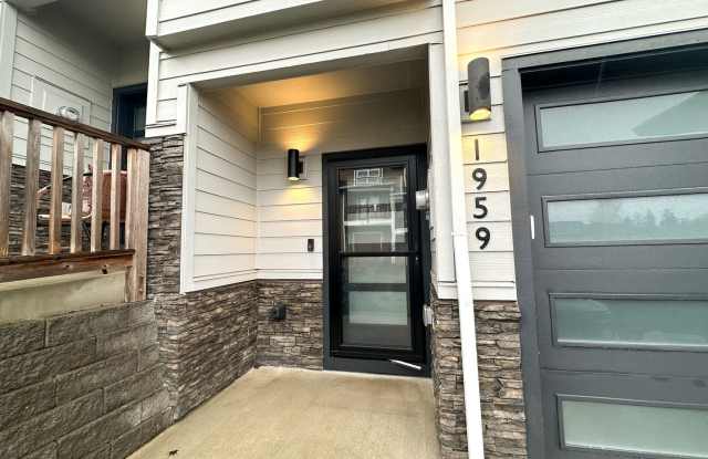 Photo of Welcome Home — Modern Townhome in South Salem’s McKenzie Ridge