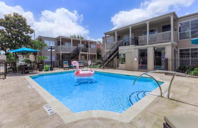 The Lenox Apartment Homes