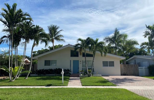 310 SE 3rd St - 310 Southeast 3rd Street, Dania Beach, FL 33004