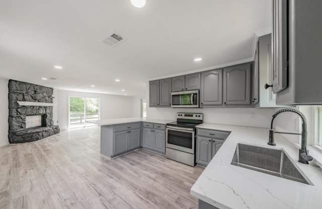 238 Briar Oaks Drive