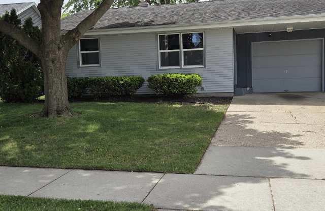 2731 Kellogg Ave