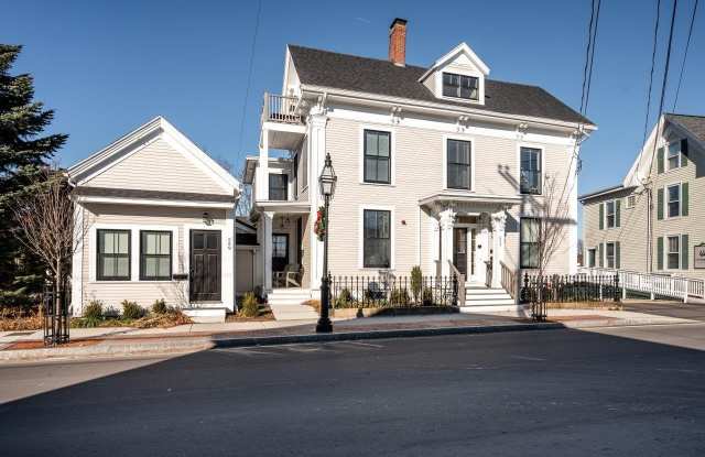 Photo of 553 Islington Street